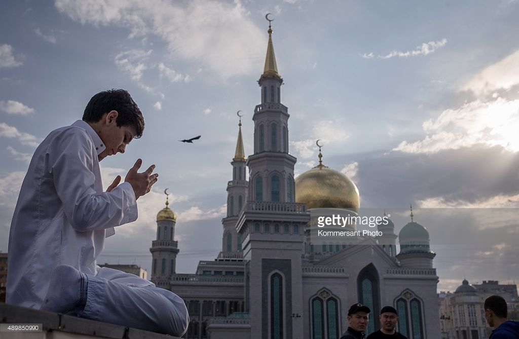 Мусульманин Знакомство Русском Питере